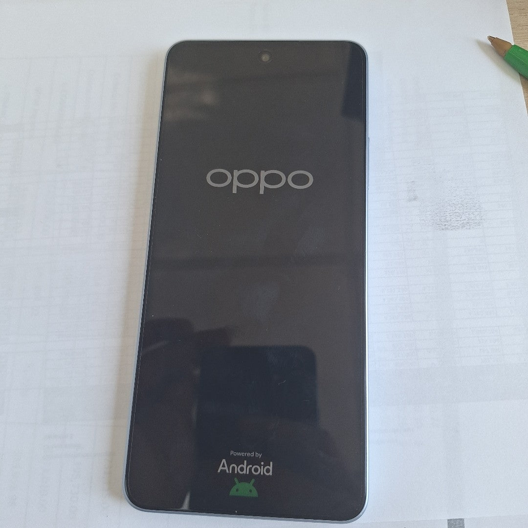 CELULAR OPPO  A5 PRO CPH2711 (2025) 256 GB 8 GB RAM (SEMINUEVO)