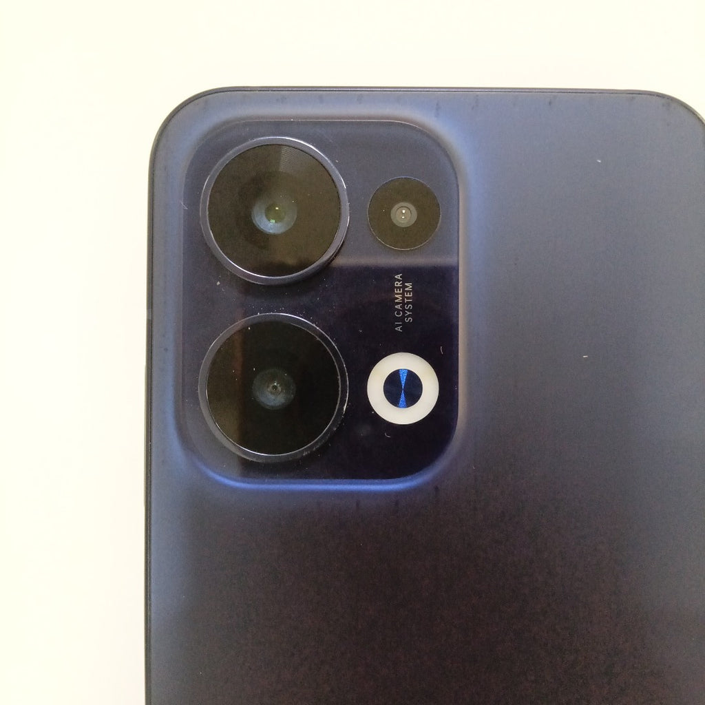 CELULAR OPPO  RENO13 5G CPH2689 (2024) 512 GB 12 GB RAM (SEMINUEVO)