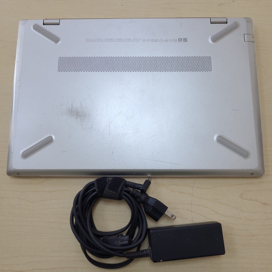 LAPTOP HP PAVILION 15-CW1012LA (2023) 1 TB + 128 GB SSD 12 GB RAM (SEMINUEVO)