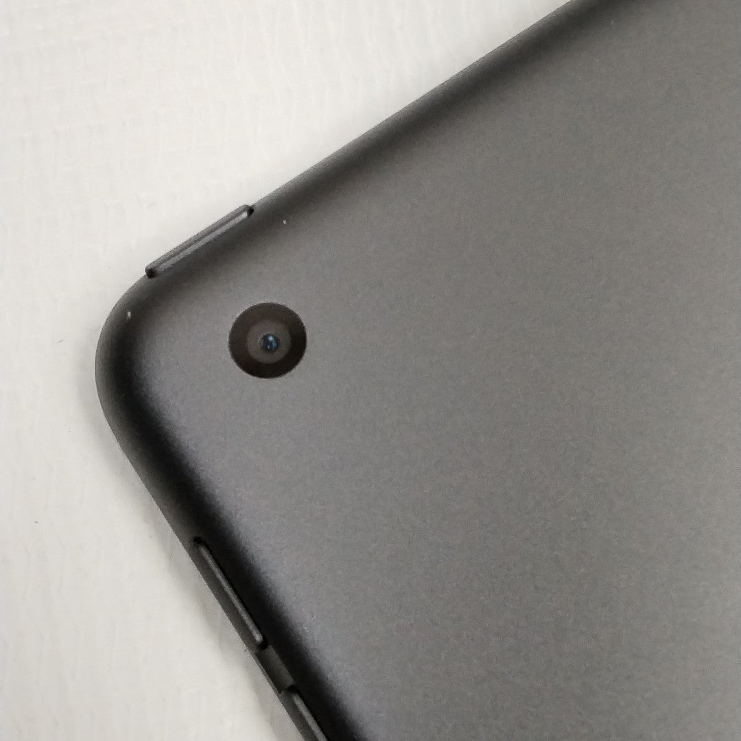 TABLETA APPLE IPAD 9 A2602 256 GB 3 GB RAM (SEMINUEVO)