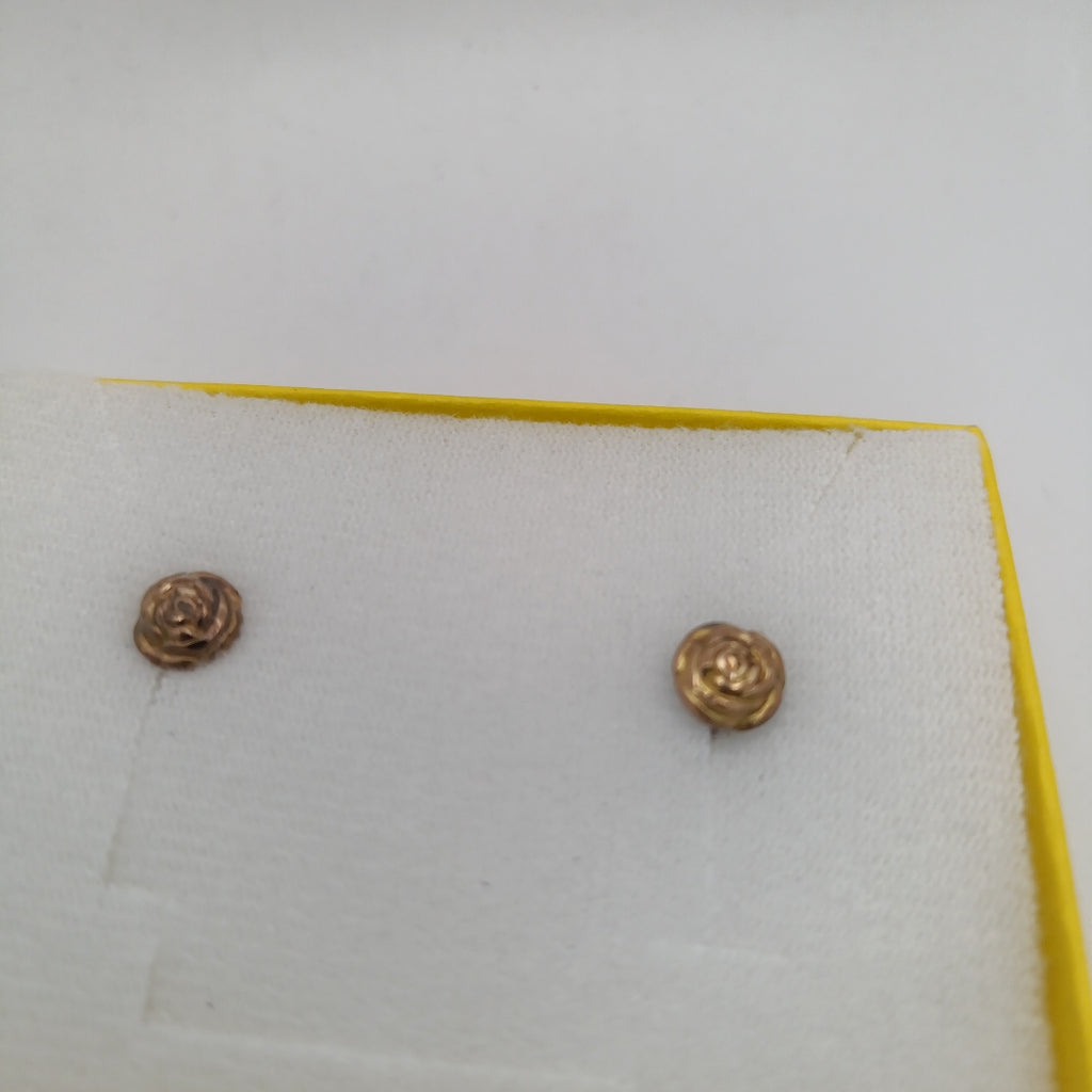 ARETES PAR ORO 8 K 1.6 GRMS (SEMINUEVO)