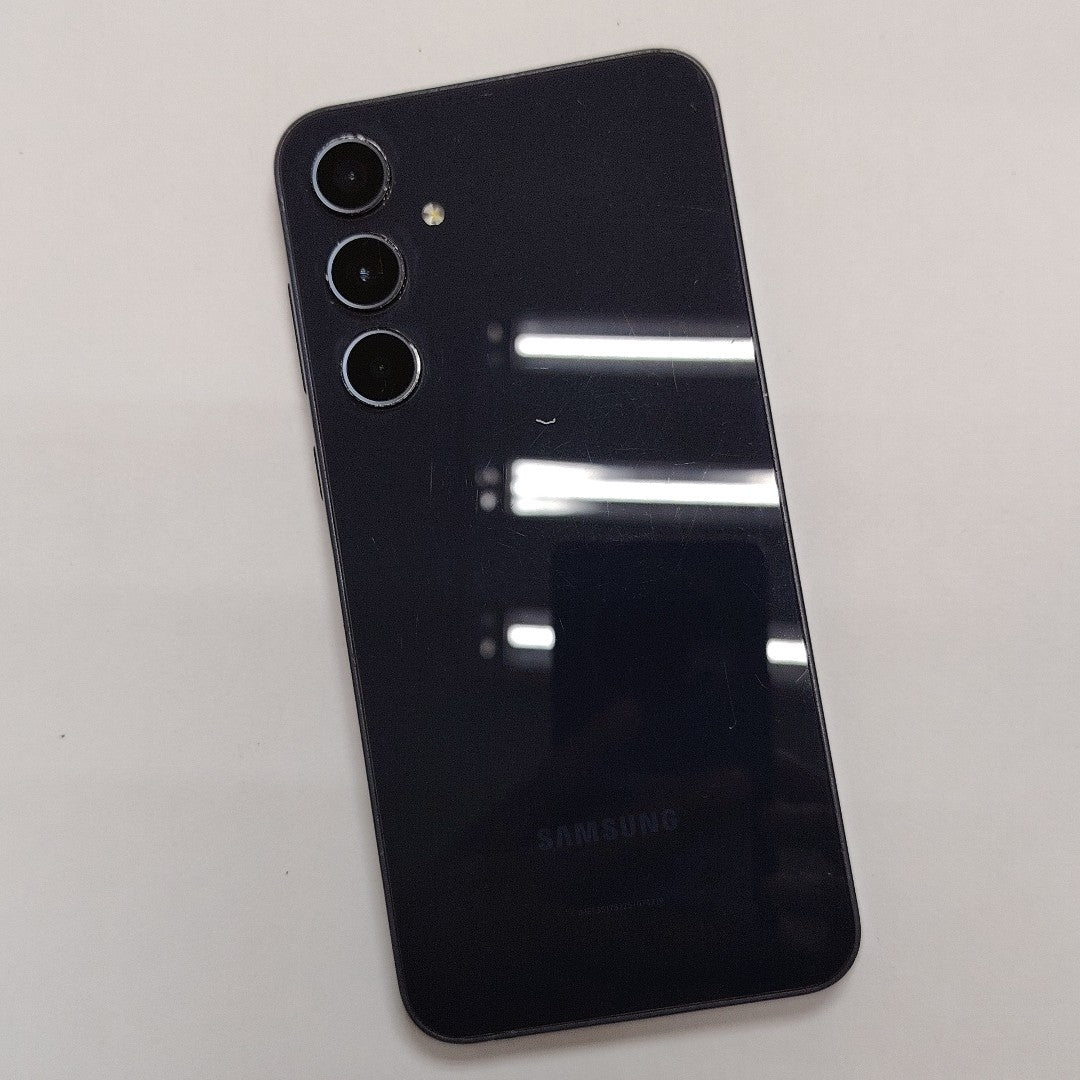 CELULAR SAMSUNG GALAXY A35 5G SM-A356U (2024) 128 GB 6 GB RAM (SEMINUEVO)