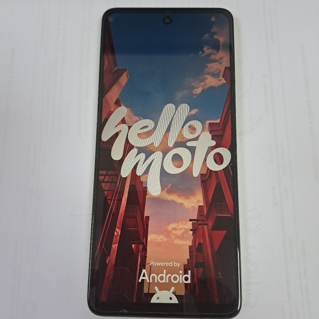 CELULAR MOTOROLA MOTO E14 XT2421-12 (2024) 64 GB 2 GB RAM (SEMINUEVO)
