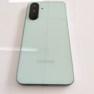 CELULAR SAMSUNG GALAXY A26 5G SM-A266M (2025) 128 GB 6 GB RAM (SEMINUEVO)