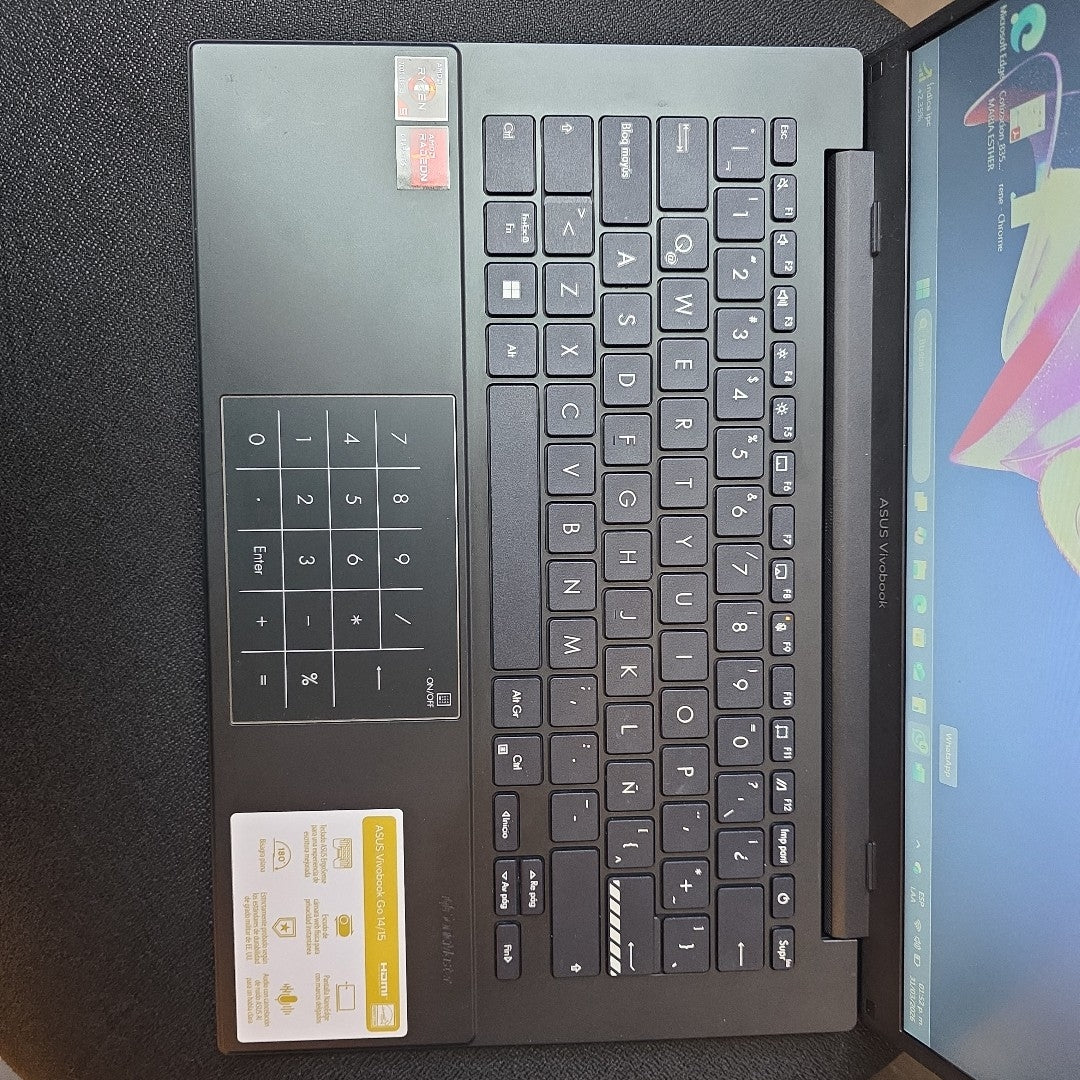 LAPTOP ASUS VIVOBOOK GO 14 E1404FA-NK341W (2024) 512 GB SSD 8 GB RAM (SEMINUEVO)