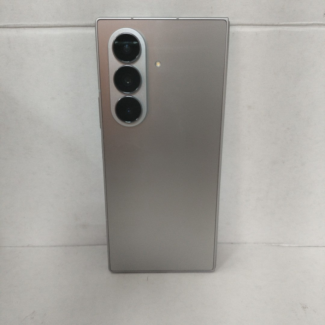 CELULAR SAMSUNG GALAXY Z FOLD7 SM-F966B (2025) 512 GB 12 GB RAM (SEMINUEVO)