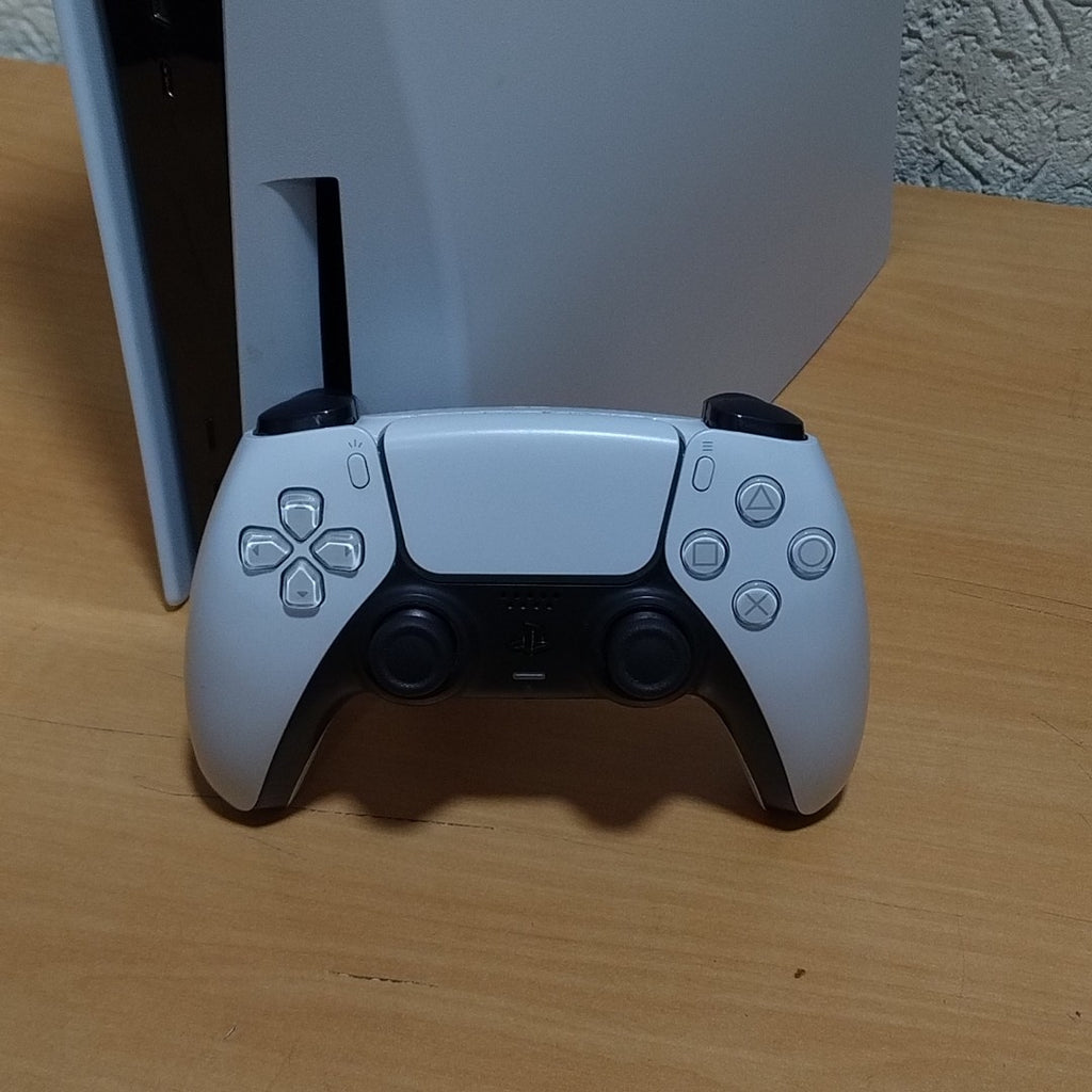 CONSOLA DE VIDEOJUEGO SONY PS5 825 SSD (SEMINUEVO)