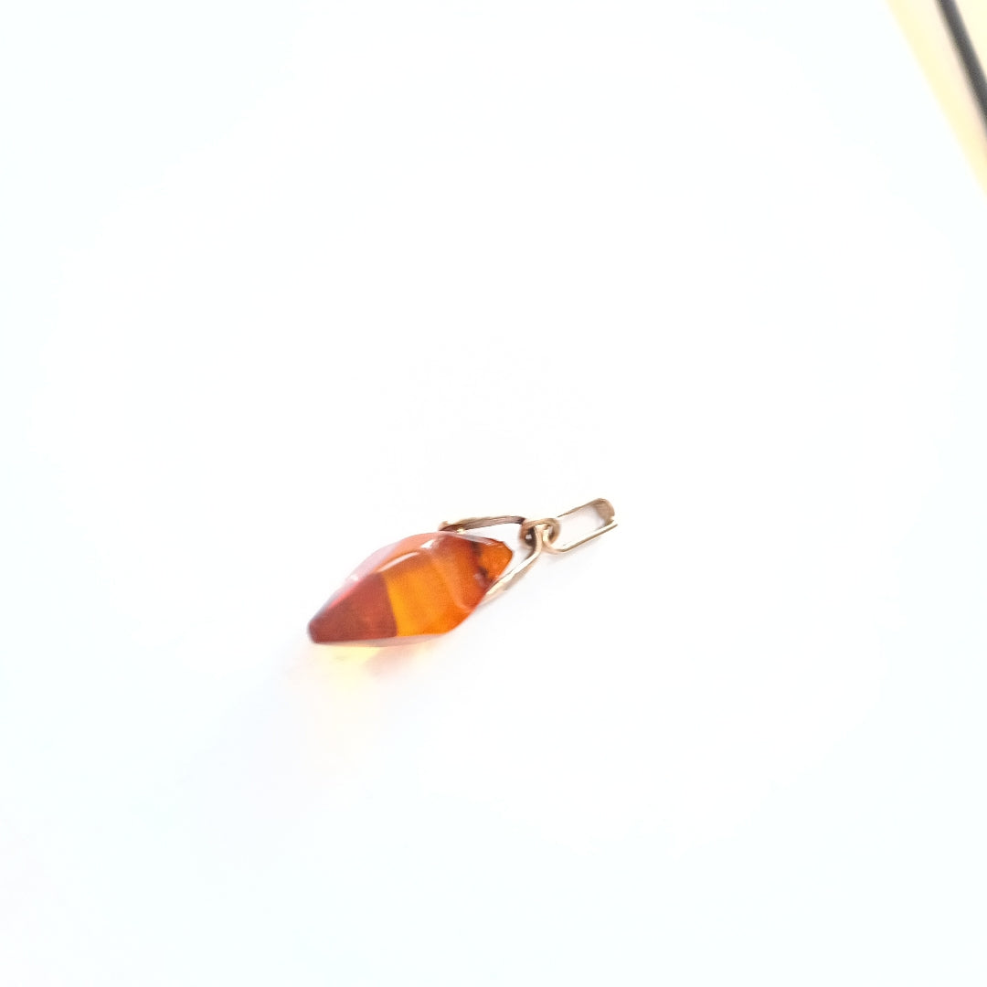 DIJE ORO 14 K 1.6 GRMS (SEMINUEVO)