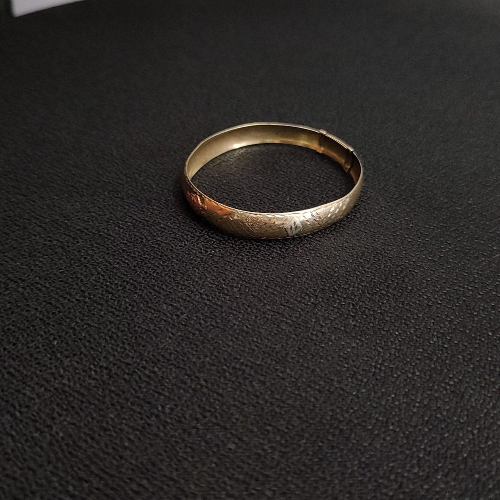 PULSERA RIGIDA ORO 10 K 5.7 GRMS (SEMINUEVO)
