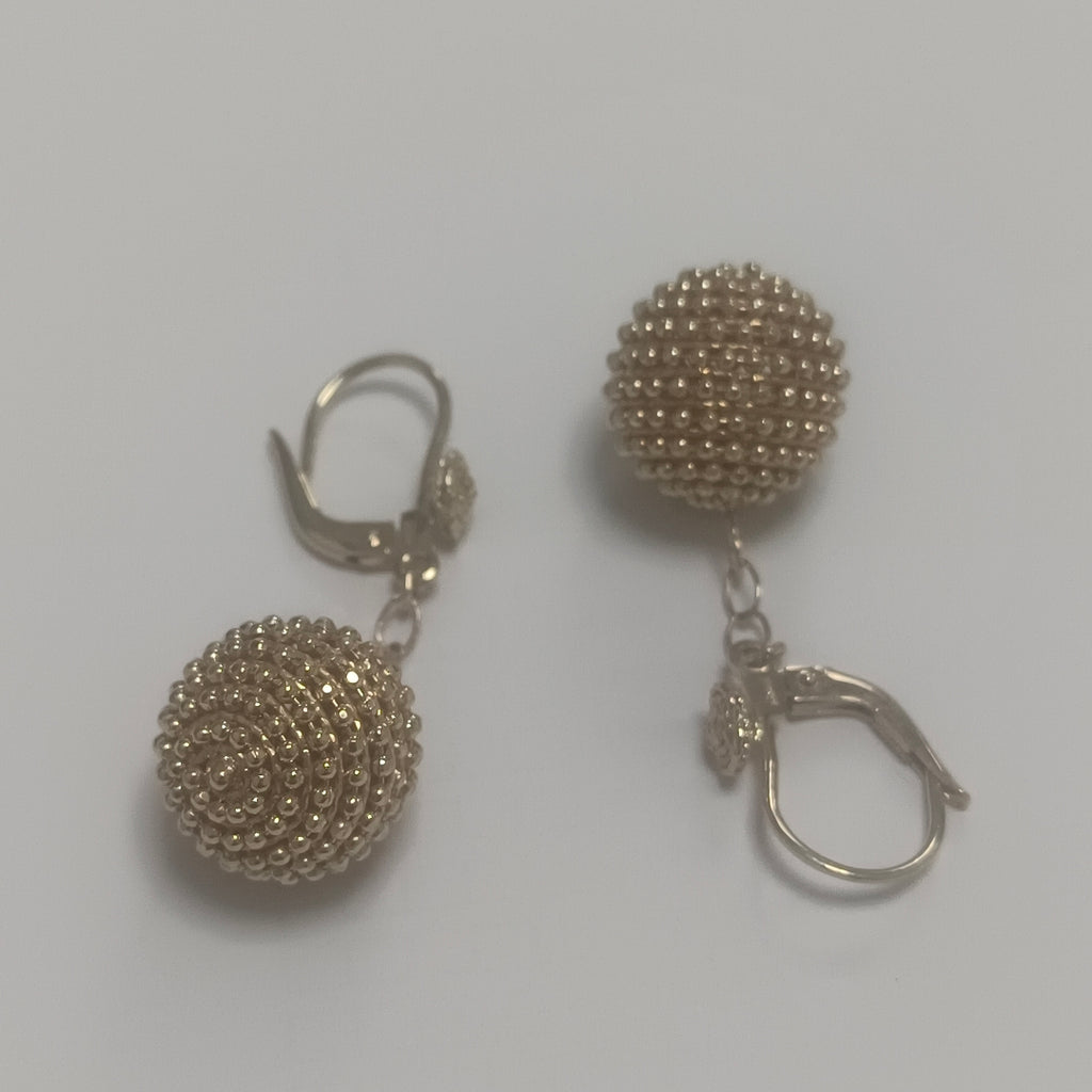 ARETES PAR ORO 14 K 7.6 GRMS (SEMINUEVO)