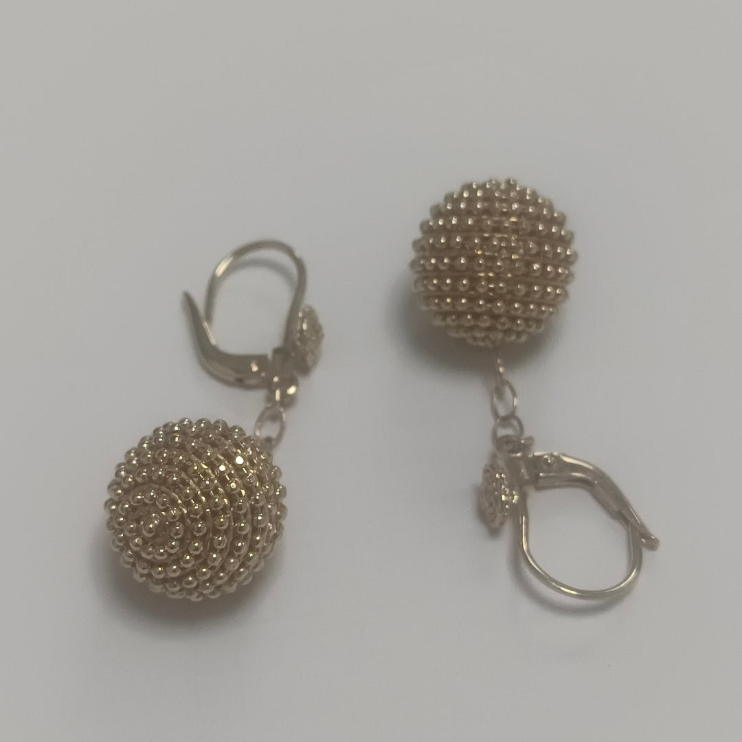 ARETES PAR ORO 14 K 7.6 GRMS (SEMINUEVO)