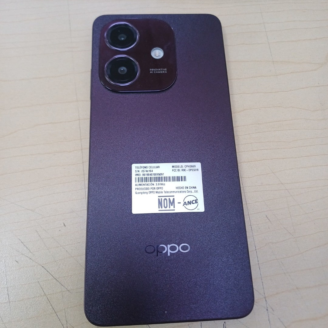 CELULAR OPPO  A40 CPH2669 (2024) 256 GB 4 GB RAM (SEMINUEVO)