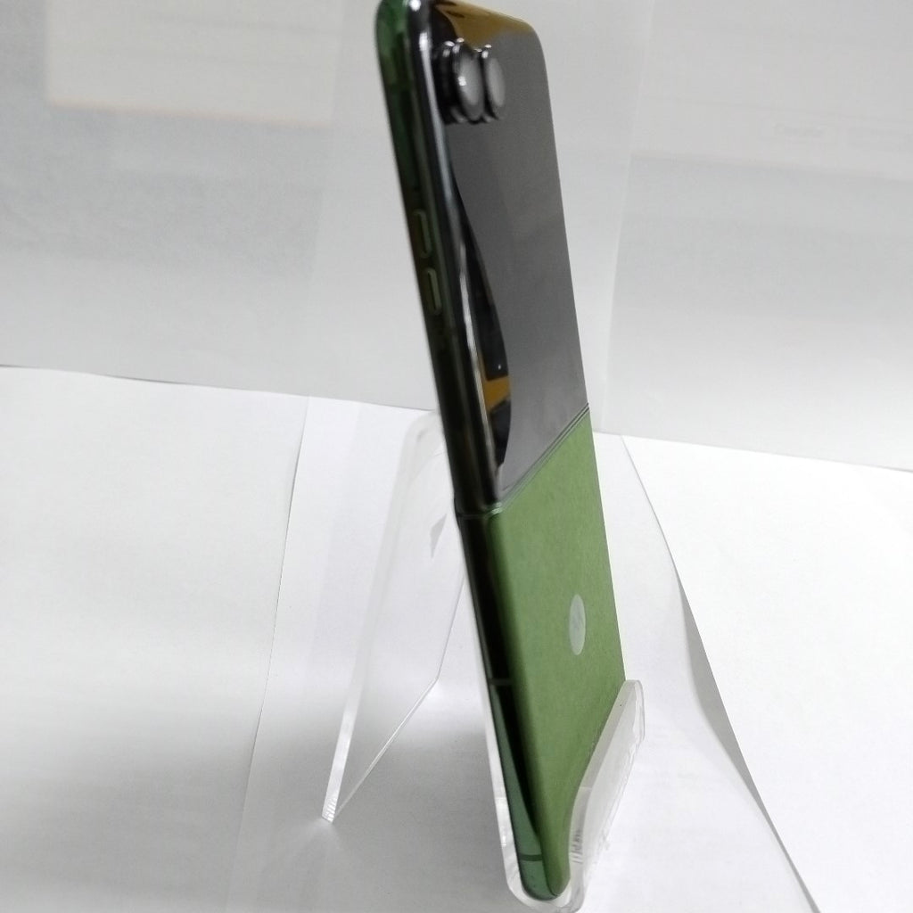 CELULAR MOTOROLA RAZR 50 ULTRA XT2451-3 (2024) 512 GB 12 GB RAM (SEMINUEVO)