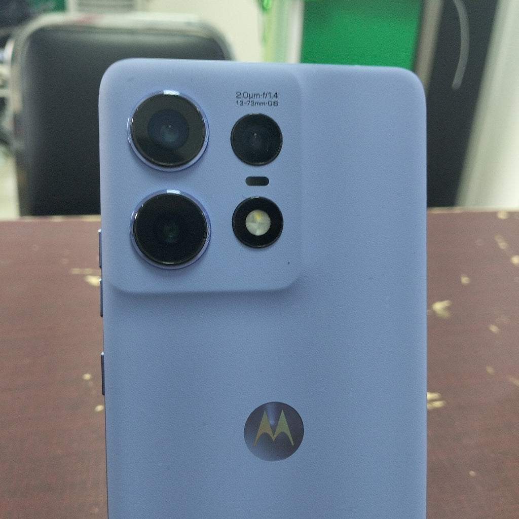 CELULAR MOTOROLA EDGE 50 PRO XT2403-2 (2024) 512 GB 12 GB RAM (SEMINUEVO)