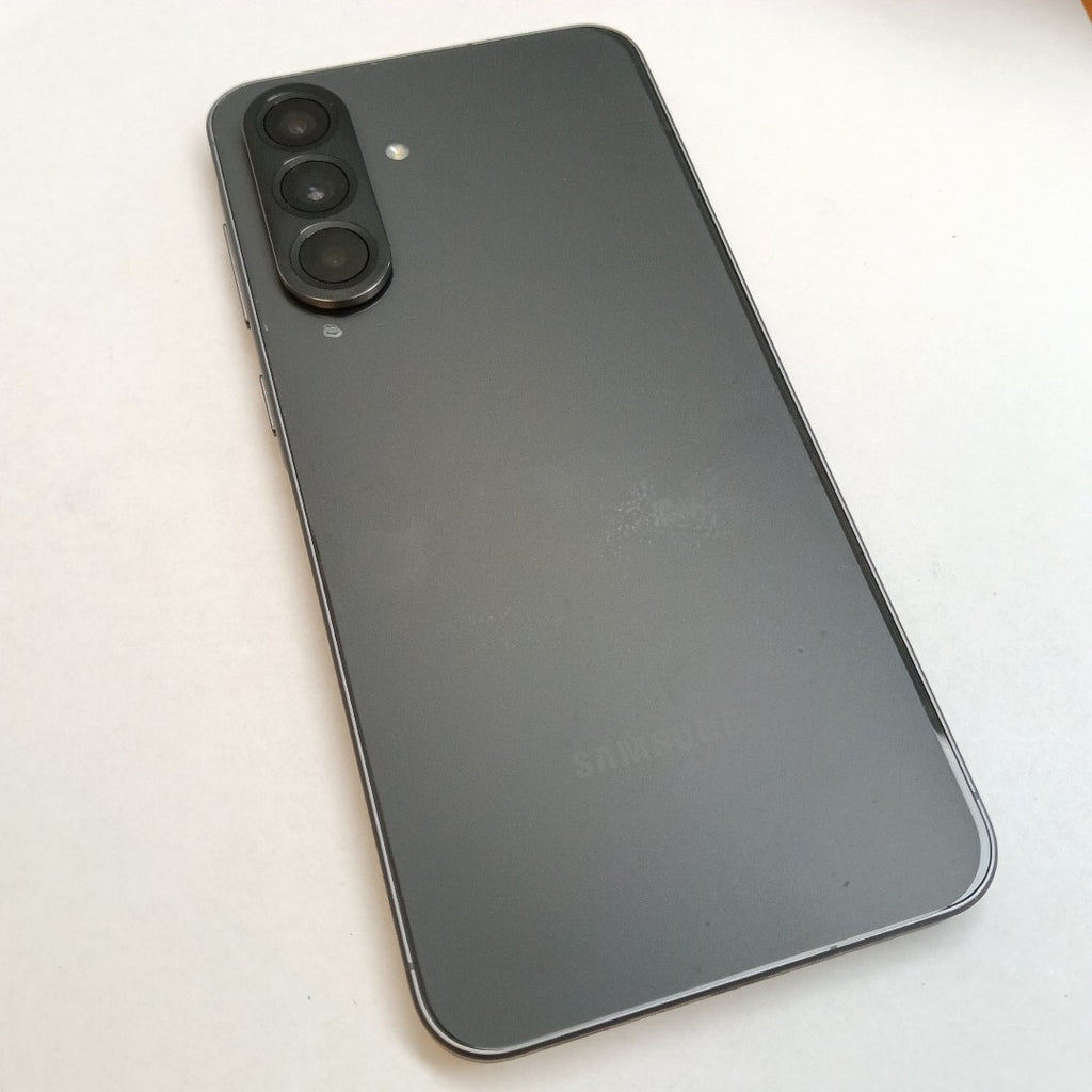 CELULAR SAMSUNG GALAXY A56 SM-A566E (2025) 128 GB 8 GB RAM (SEMINUEVO)