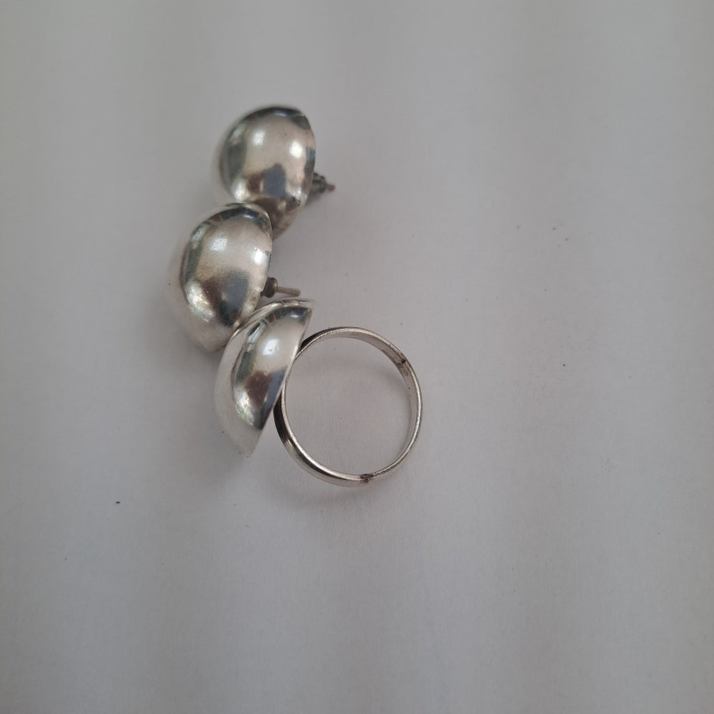 ANILLITO, ARETES PAR PLATA 10.7 GRMS (SEMINUEVO)