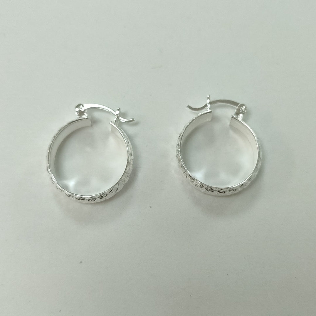 PAR ARRACADAS FACETADAS PLATA .925 3.3 GR (NUEVO)