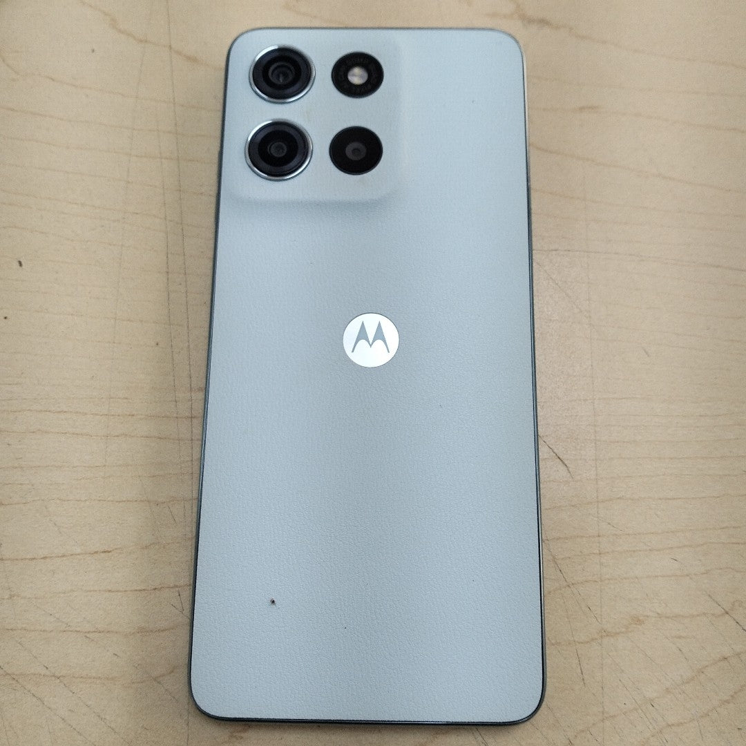 CELULAR MOTOROLA MOTO G15 XT2521-2 (2025) 512 GB 4 GB RAM (SEMINUEVO)