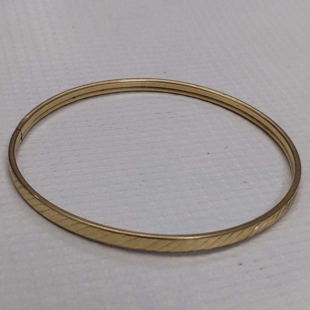 PULSERA RIGIDA ORO 10 K 5.8 GRMS (SEMINUEVO)