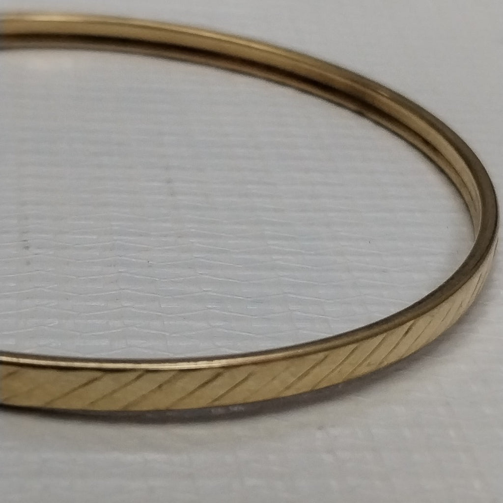 PULSERA RIGIDA ORO 10 K 5.6 GRMS (SEMINUEVO)