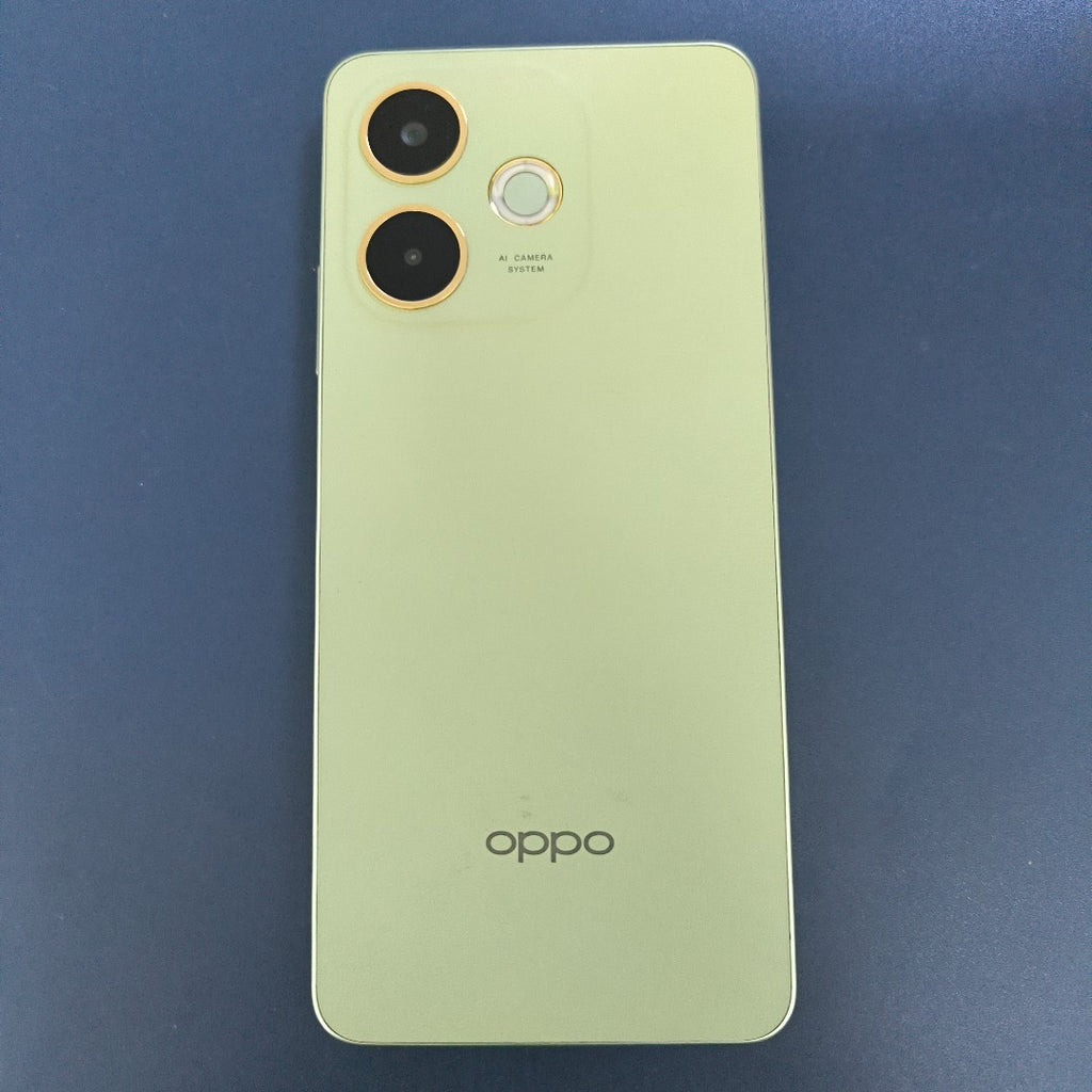 CELULAR OPPO  A5 PRO CPH2711 (2025) 256 GB 8 GB RAM (SEMINUEVO)
