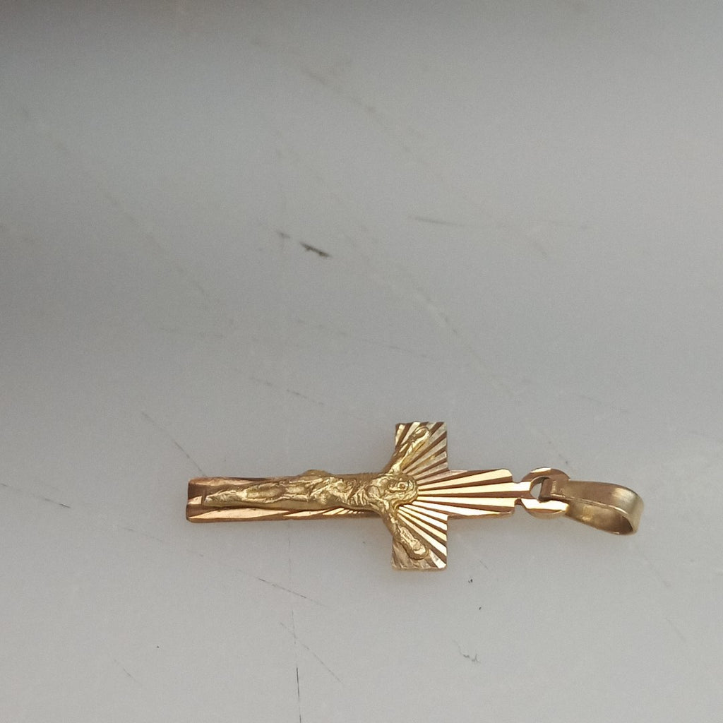 CRISTO, DIJE ORO 14 K 0.9 GRMS (SEMINUEVO)