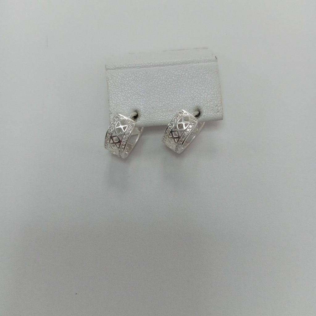 HUGGIES C/CIRCONIAS PLATA .925 2.7 GR (NUEVO)