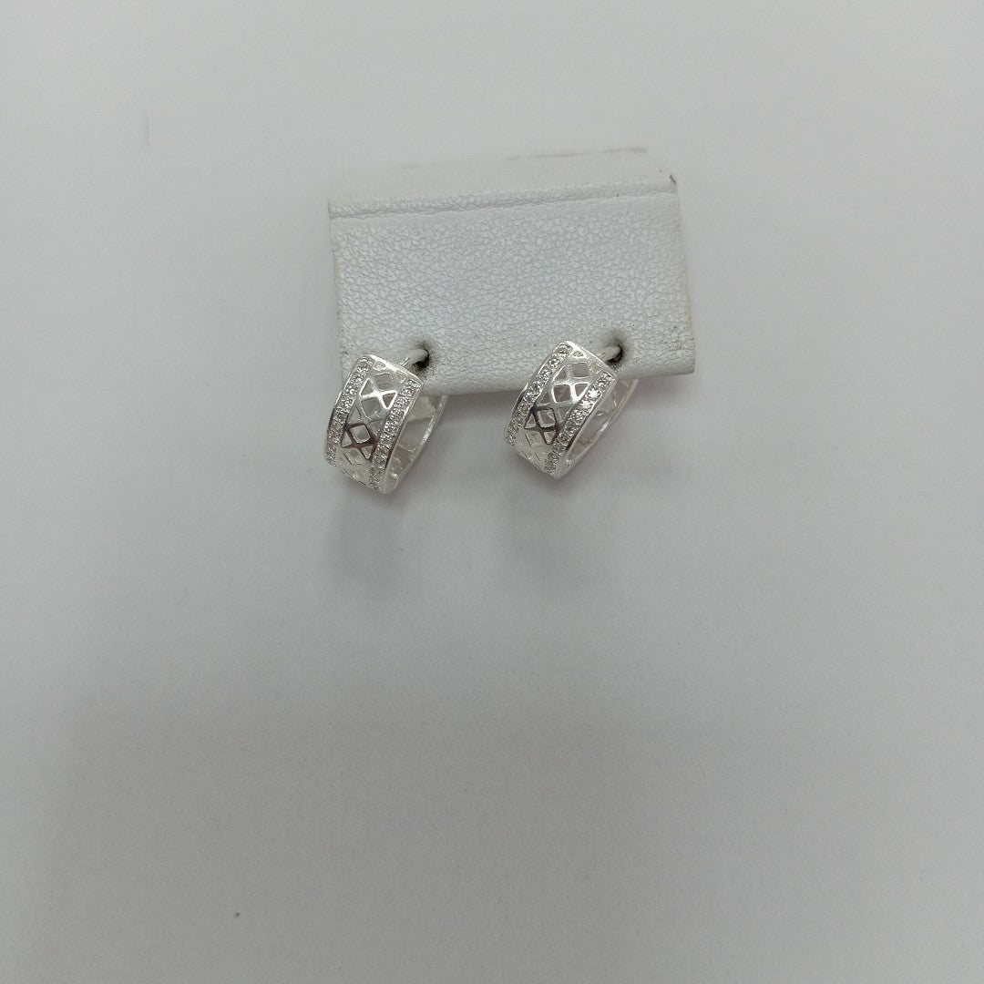 HUGGIES C/CIRCONIAS PLATA .925 2.7 GR (NUEVO)