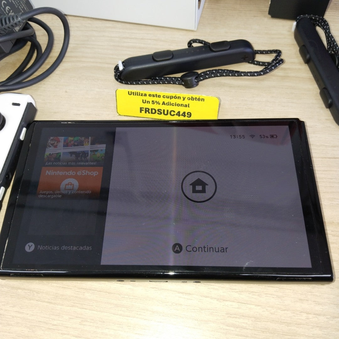 CONSOLA DE VIDEOJUEGO NINTENDO SWITCH OLED 64 GB (SEMINUEVO)