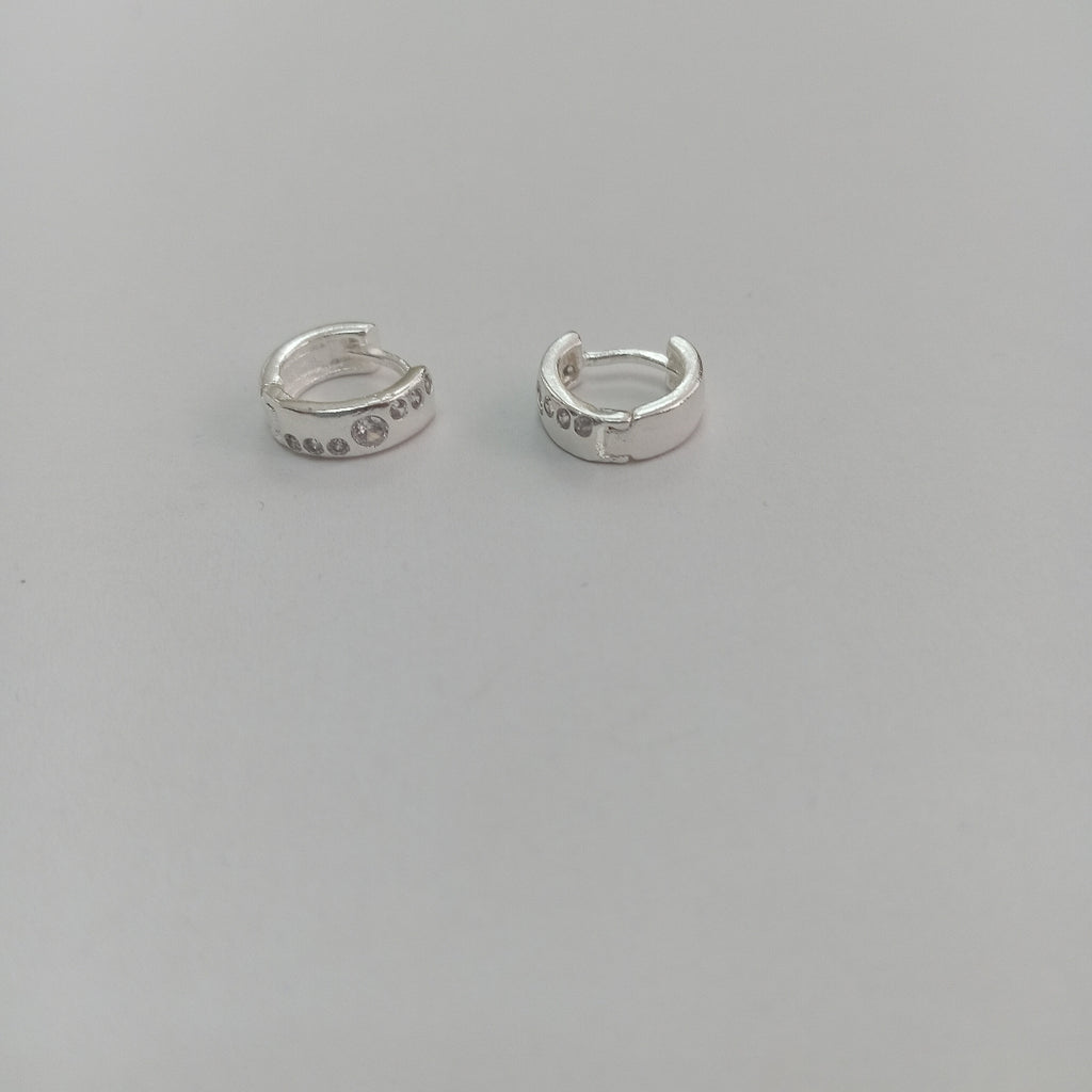 ARRACADAS C/CIRCONIAS PLATA .925 2.1 GR (NUEVO)