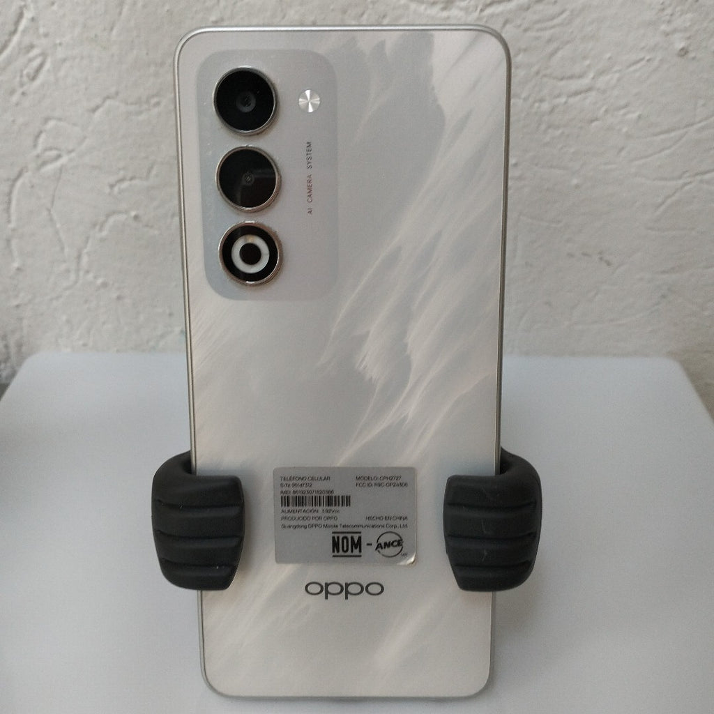 CELULAR OPPO  A5 CPH2727 (2025) 256 GB 4 GB RAM (SEMINUEVO)