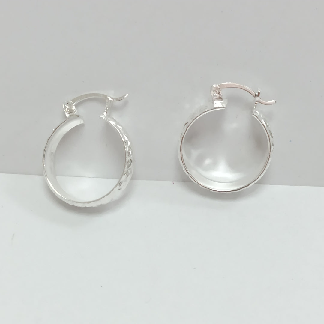 PAR ARRACADAS FACETADAS PLATA .925 3.2 GR (NUEVO)