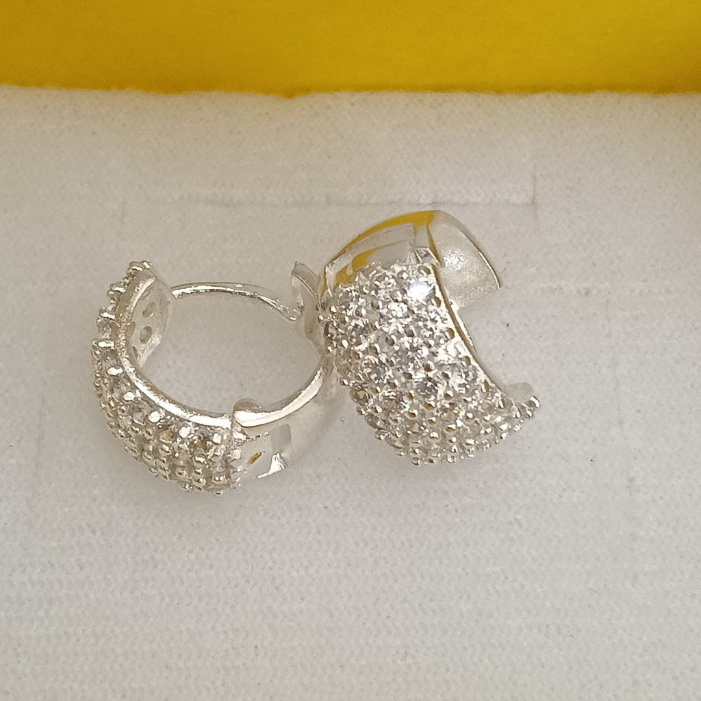 HUGGIES C/CIRCONIAS PLATA .925 5.5 GR (NUEVO)