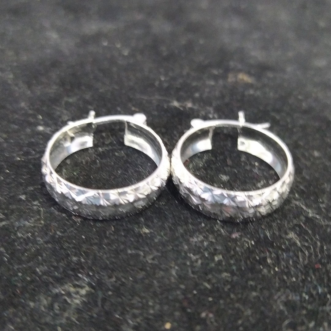 PAR ARRACADAS FACETADAS PLATA .925 3.4 GR (NUEVO)