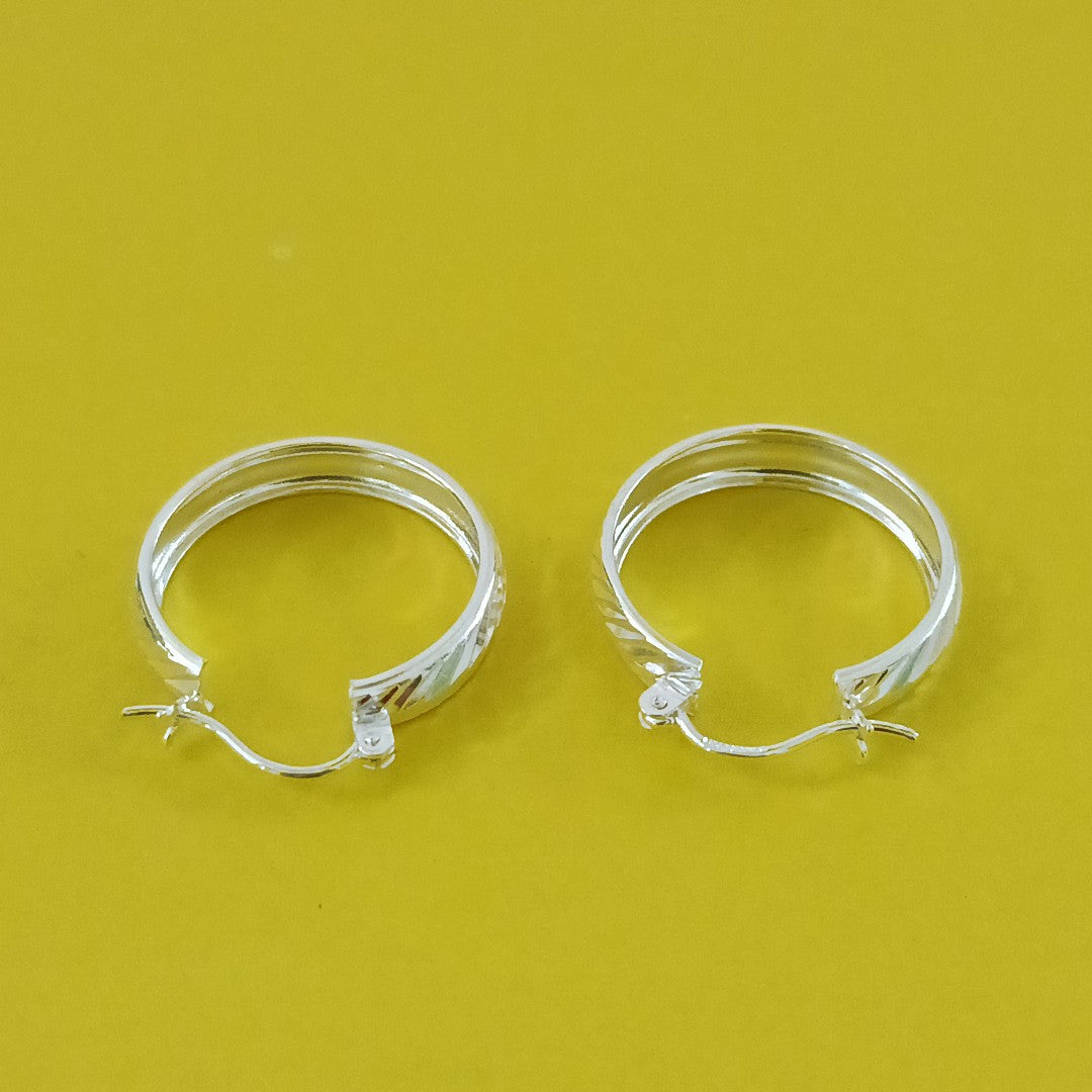PAR ARRACADAS FACETADAS PLATA .925 2.3 GR (NUEVO)