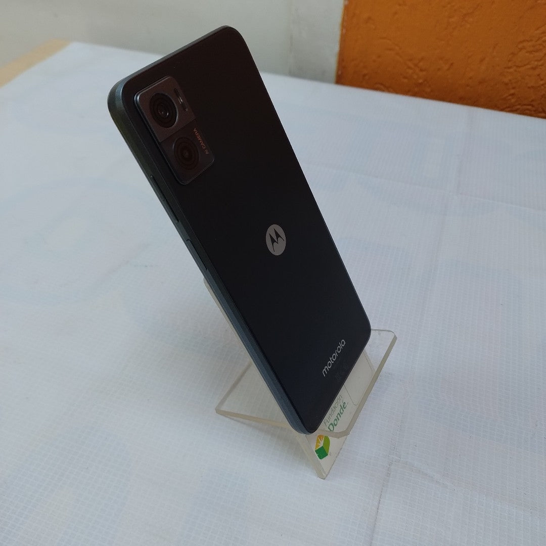 CELULAR MOTOROLA MOTO E22I XT2239-17 64 GB 2 GB RAM (SEMINUEVO)