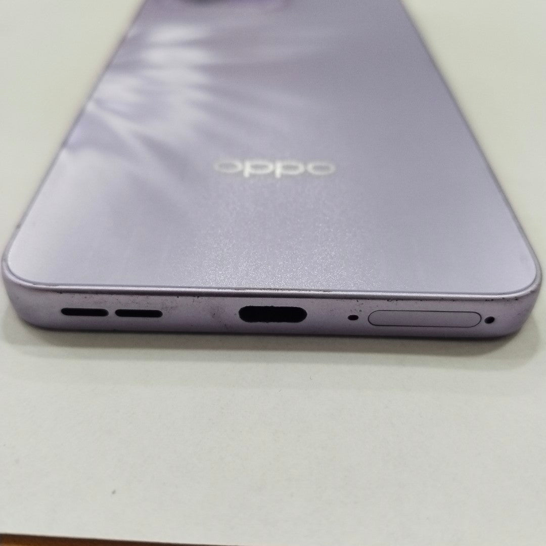 CELULAR OPPO  RENO 13F 5G CPH2699 (2025) 256 GB 12 GB RAM (SEMINUEVO)