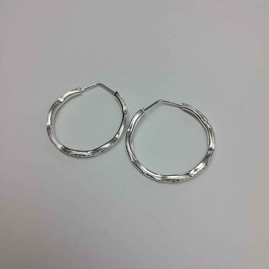 PAR ARRACADAS LABRADAS PLATA .925 2.5 GR (NUEVO)