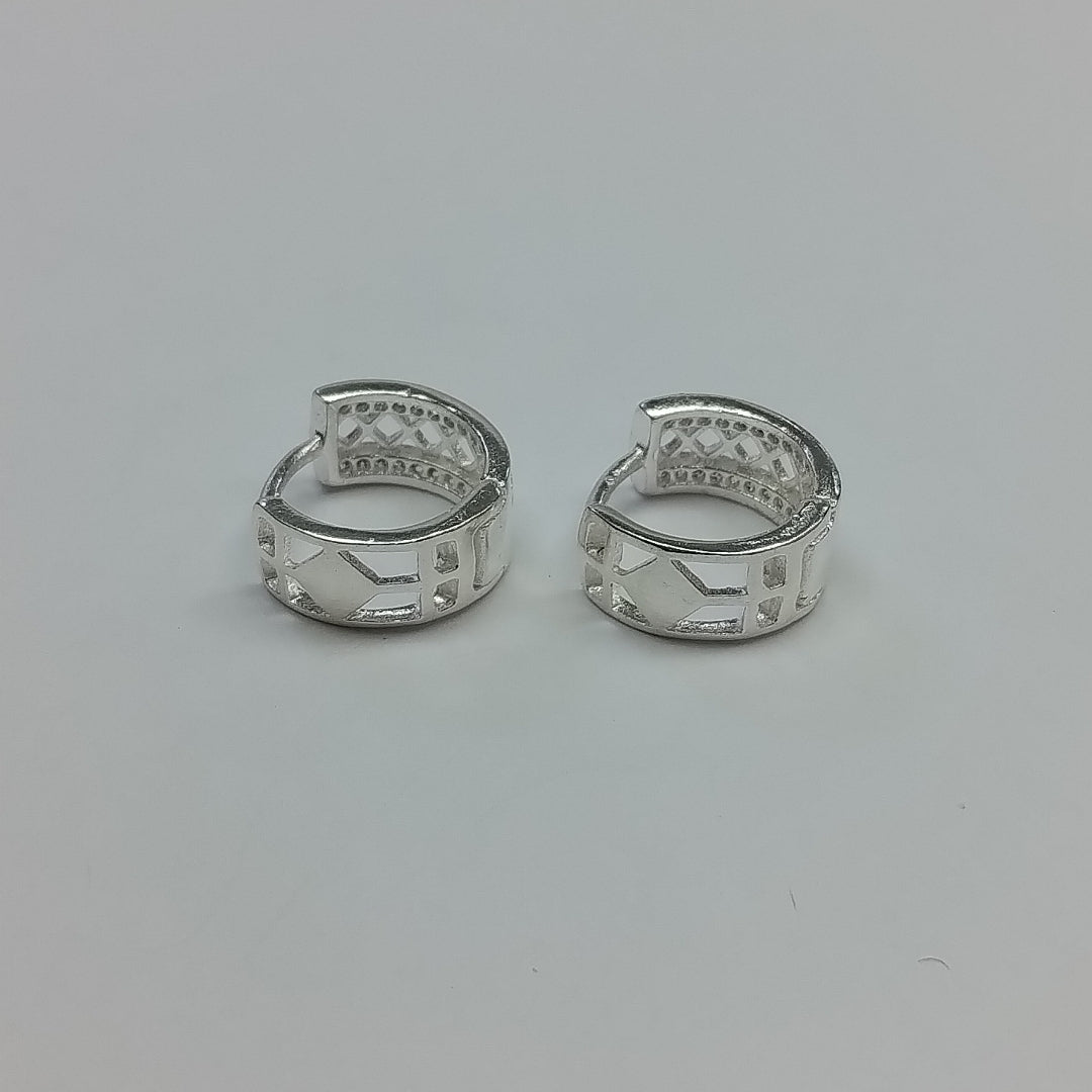 HUGGIES C/CIRCONIAS PLATA .925 2.7 GR (NUEVO)