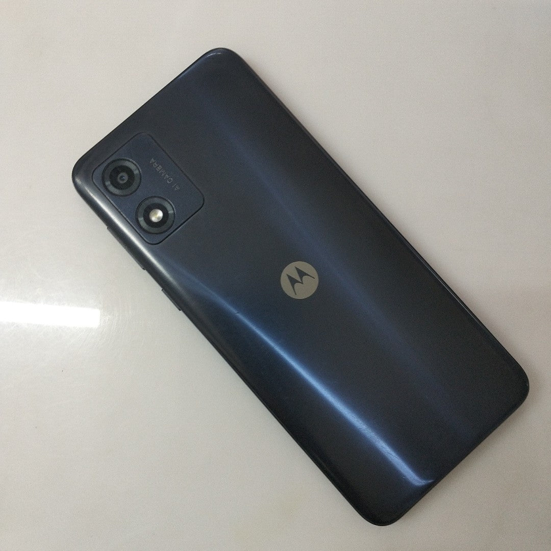 CELULAR MOTOROLA MOTO E13 XT2345-2 64 GB 2 GB RAM (SEMINUEVO)