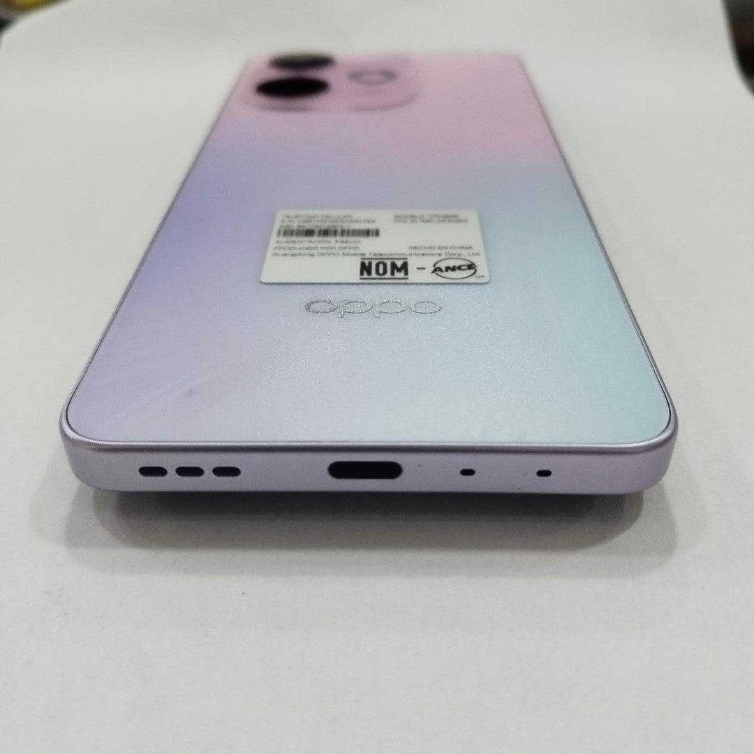 CELULAR OPPO  A5 PRO 5G CPH2695 (2025) 256 GB 8 GB RAM (SEMINUEVO)