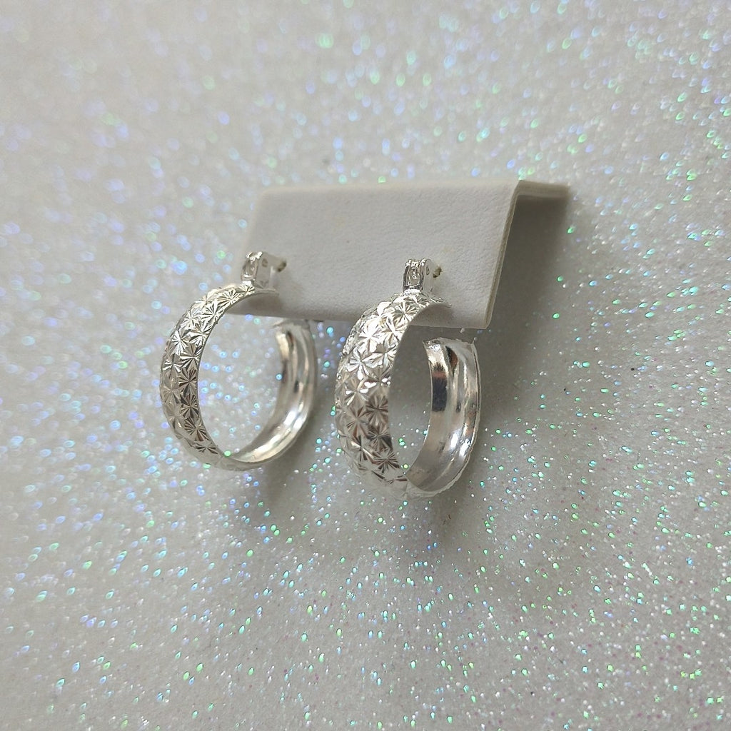 PAR ARRACADAS FACETADAS PLATA .925 3.2 GR (NUEVO)