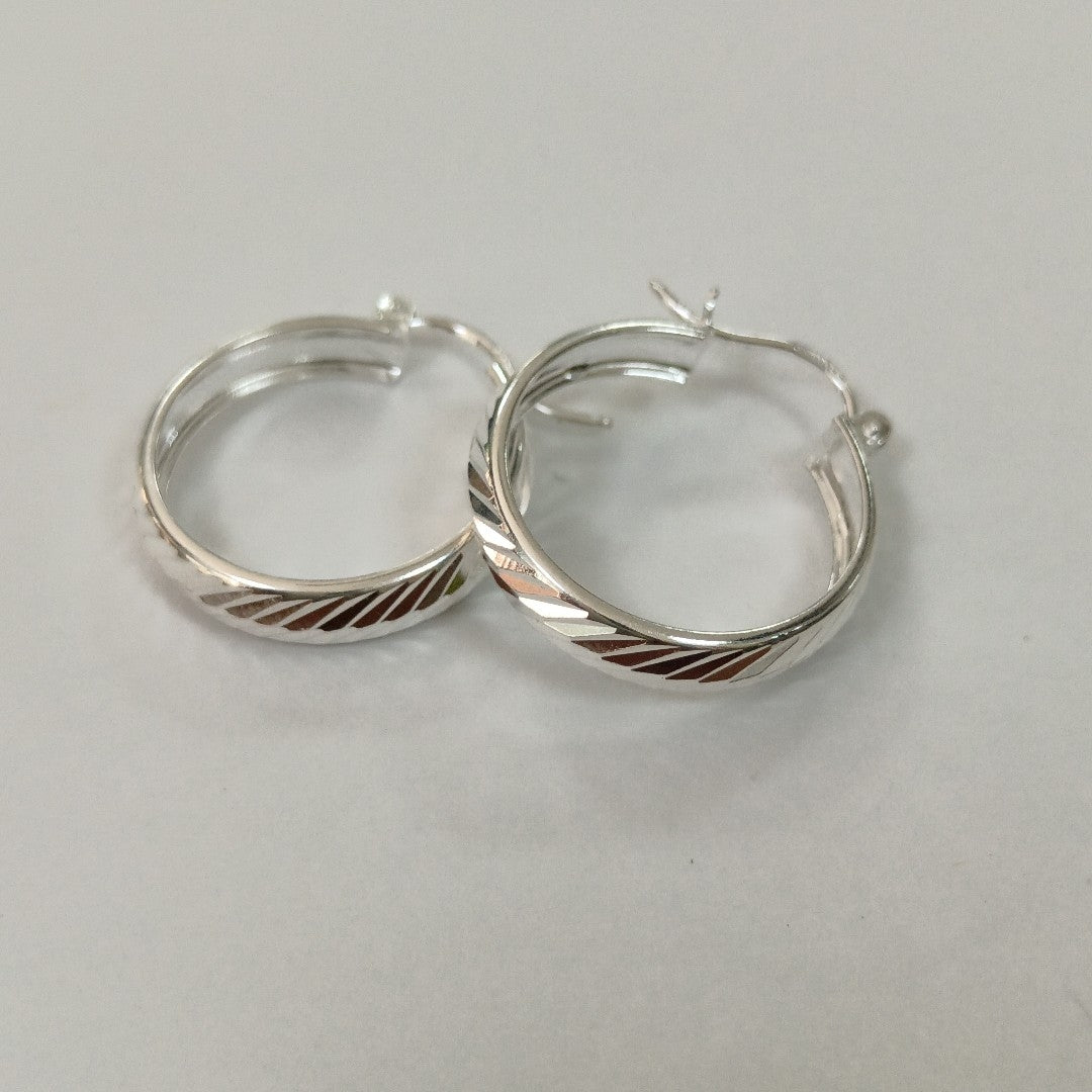 PAR ARRACADAS FACETADAS PLATA .925 2.3 GR (NUEVO)