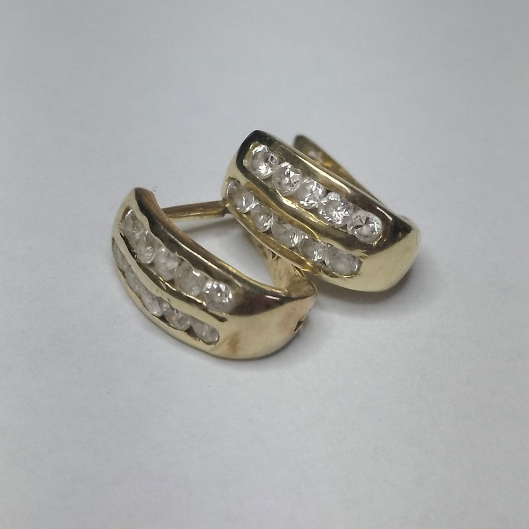 ARETES PAR ORO 14 K 2.7 GRMS (SEMINUEVO)