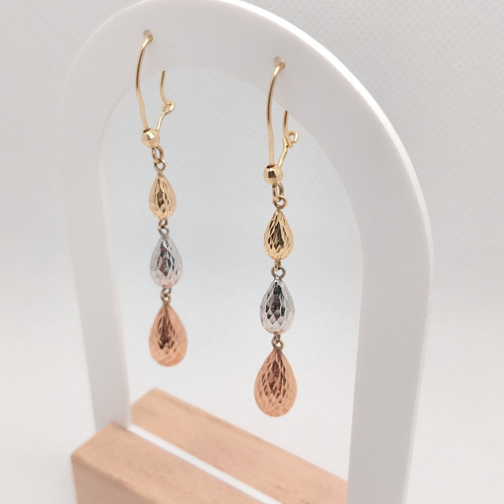 ARETES PAR ORO COMBINADO 14 K 2.6 GRMS (SEMINUEVO)