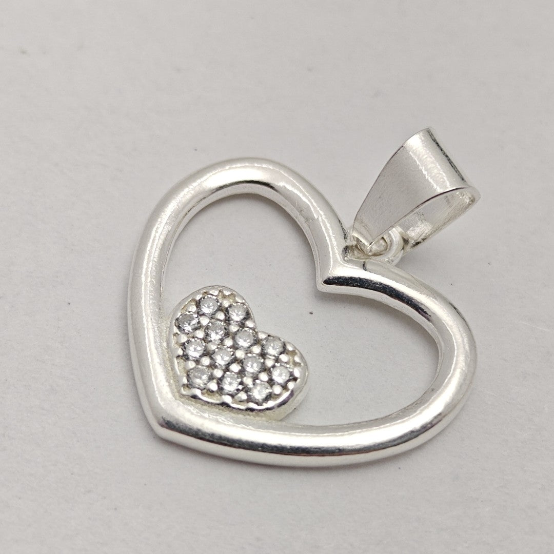 DIJE CORAZON C/CIRCONIAS PLATA .925 2.5 GR (NUEVO)