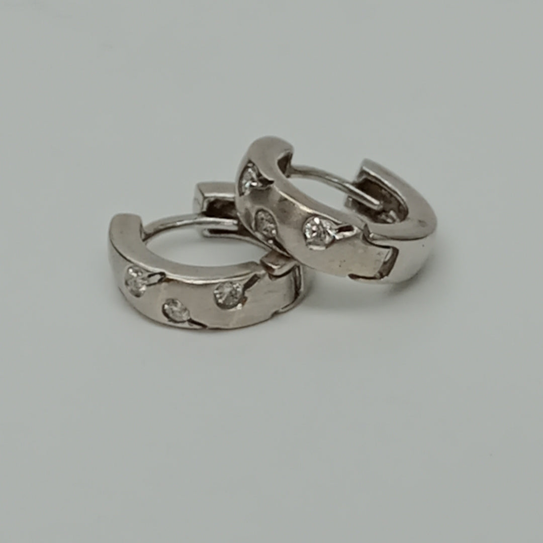 ARRACADAS PAR ORO 14 K 3.5 GRMS (SEMINUEVO)