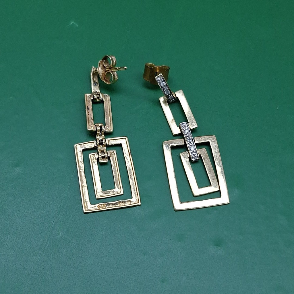 ARETES PAR ORO 14 K 2.4 GRMS (SEMINUEVO)