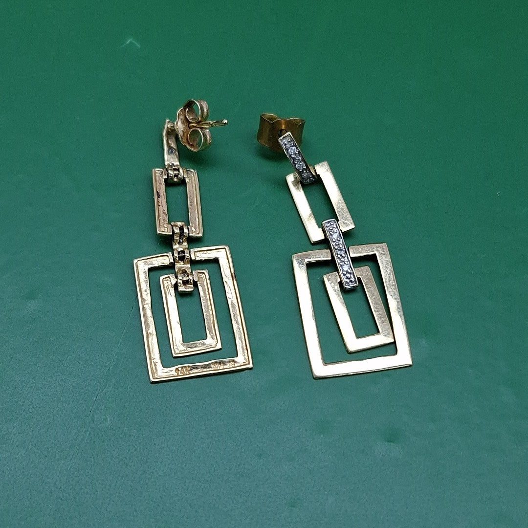 ARETES PAR ORO 14 K 2.4 GRMS (SEMINUEVO)