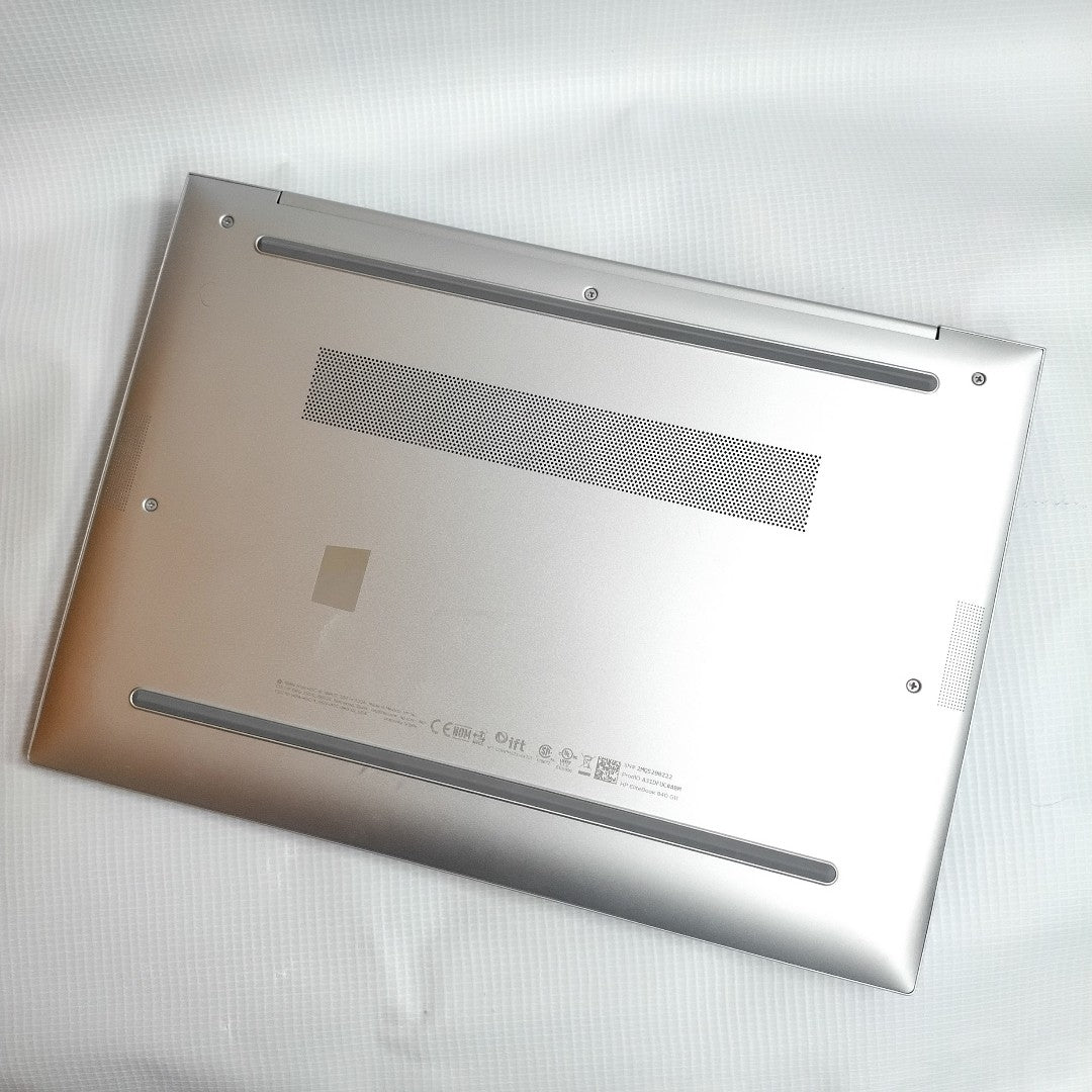 LAPTOP HP ELITEBOOK 840 G11 (2023) 512 GB SSD 32 GB RAM (SEMINUEVO)